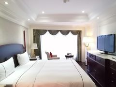 -茂名熹龙国际大酒店(人民广场高铁站店)