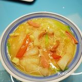 菜品几乎也没有踩雷就是份量有点少，装修BG也是在线