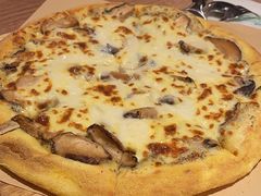 -玛格萝妮比萨屋(四平店)