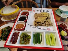 -肘子酥·天津菜·特色捞面(德云社店)