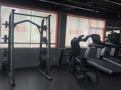 -佳禾健身(三元里店)