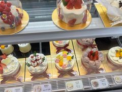 -花花卷卷·鲜食蛋糕(静安久光百货店)