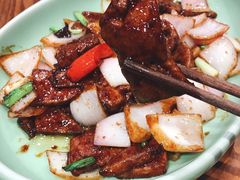 京葱爆猪肝-虎哥私房菜(馒头山店)