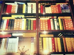 -钟书阁(松江泰晤士小镇店)