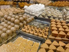 -Laderach 莱德拉(上海环贸iapm店)