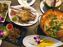 软壳蟹炒咖喱-The Dishes Seafood & Restaurant