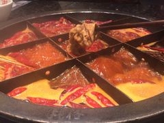 招牌九宫格牛油锅-井格重庆火锅(临平银泰城店)