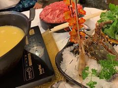 -鲜入围煮花胶鸡海鲜火锅