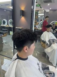 -藤野造型烫染·漂发