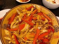 -周老三跷脚牛肉·全牛火锅(非遗传承店)