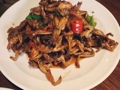 -董厨煨汤馆(车站路店)