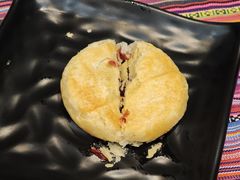 -香巴拉云南餐厅(华莱坞店)