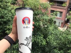 -霸王茶姬(大学城熙街店)