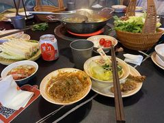 -由衷贵州酸汤牛肉火锅(新桥店)