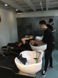 -SIX Hair Consultant