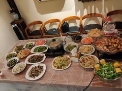 -小草屋轰趴馆别墅派对新场团建家庭聚会
