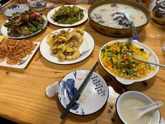 -美顺香食府鱼头老店(雪野湖店)