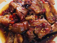 辣猪蹄-贤花饭店(城阳店)