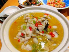 -呷湘厨·鱼汤捞饭·剁椒鱼头·辣椒炒肉(国家会展中心店)