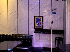 -皇马纯KTV·量贩·聚会(民治店)