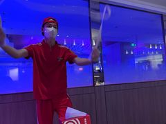 -海底捞火锅(杭州庆春路夜宵主题店)