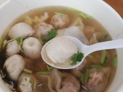 -手劲鱼丸馄饨铺(哈一百店)