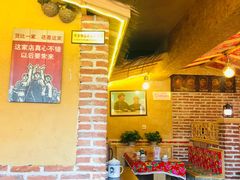 大堂-闯关东东北农家菜(崂山石老人店)