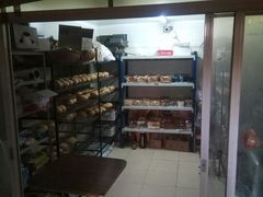 -秀云俄罗斯列巴屋(军星小区店)