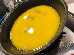 -鲜入围煮花胶鸡海鲜火锅