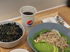 牛油果藜麦沙拉-池奈·日式咖喱蛋包饭(海口万象城店)