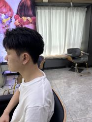 -藤野造型烫发染发