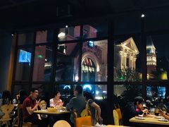 大堂-LENBACH兰巴赫西餐啤酒坊(大连东港店)