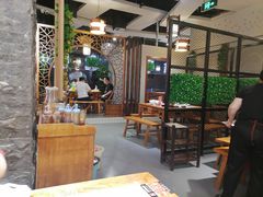大堂-莽子老火锅(大坪店)
