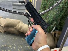 -都市枪神实弹射击俱乐部