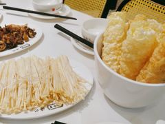 -八合里潮汕鲜牛肉火锅(上海汇智广场店)