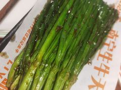 -威记烧嘢·南宁烧烤·超级生牛(绿地店)