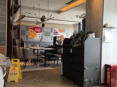 -必胜客(尹山湖歌林公园店)
