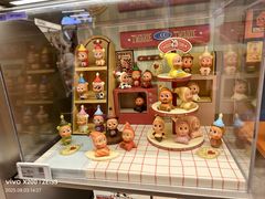 -泡泡玛特POPMART (北京超极合生汇店)