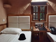 -天门沟九州驿站树上汤泉