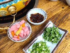 -毛辣果·贵州红酸汤牛肉火锅(西单店)