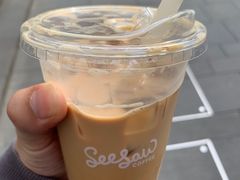 山茶茉莉拿铁-Seesaw Coffee(上生新所店)