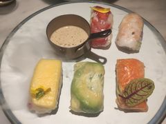 漫步花开彩虹卷-蜜桃花开·中西融合菜E&W(南长街店)