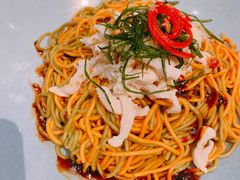 葱香田园鸡丝面-港丽餐厅(高德置地店)