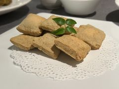 -HOMES上海本帮菜(襄阳公园店)