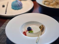 -MONICH牛排融合餐厅(和义大道购物中心店)