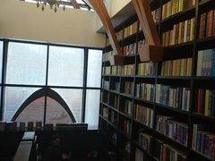 -钟书阁(松江泰晤士小镇店)