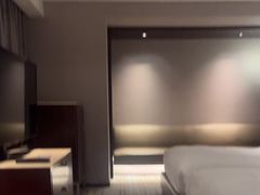 -上海龙之梦万丽酒店