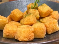 海苔黄金一口酥豆腐-粤集·手工粤菜(皇庭广场店)