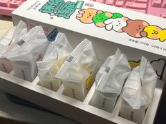 -好利来(上海虹桥新天地Lab主题店)