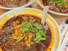 -遇见小面(东方宝泰店)